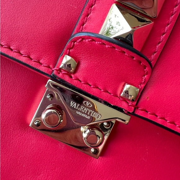 Valentino Vitello Medium Glam Lock Rockstud Flap Red - Picture 7 of 7
